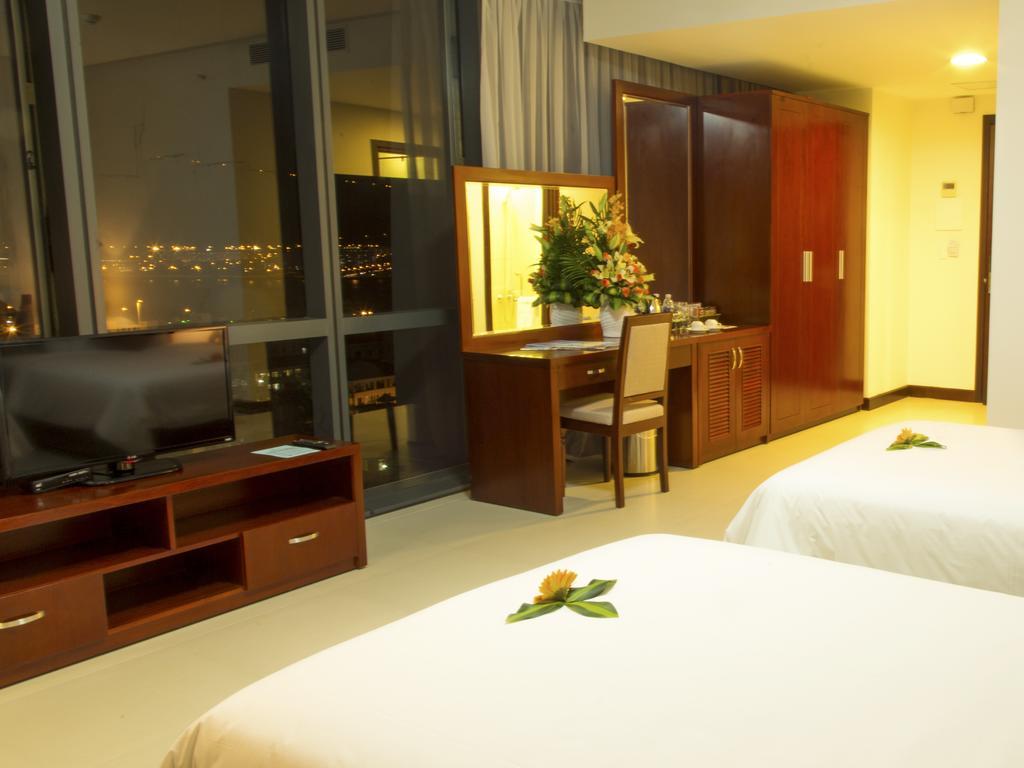 Da Nang Han River Hotel Exterior foto
